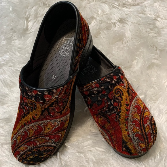 Dansko Shoes - Dansko 37 (6.5-7) Velvet Vegan Paisley Clogs
